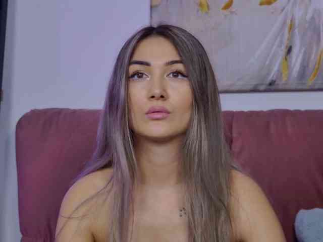NicoleLegh webcam