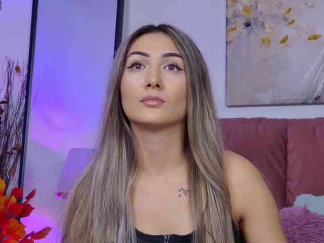 NicoleLegh webcam