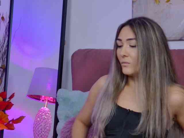 NicoleLegh webcam