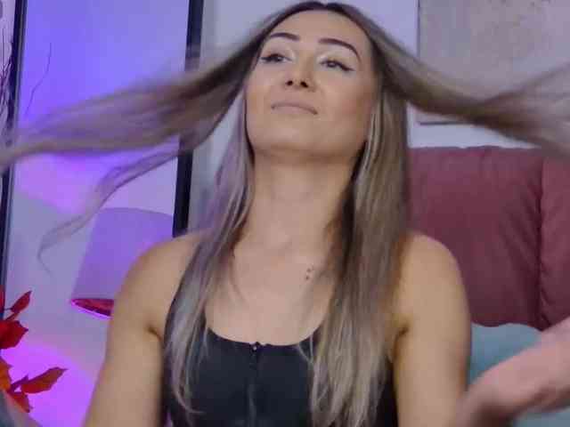NicoleLegh webcam