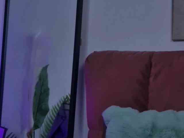 NicoleLegh webcam