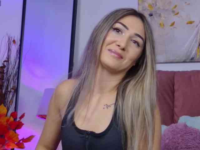 NicoleLegh webcam