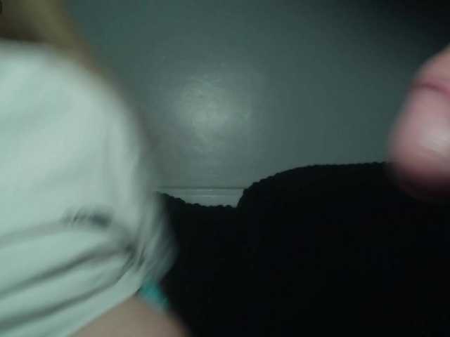 Fuckbate20155's BongaCams show and profile