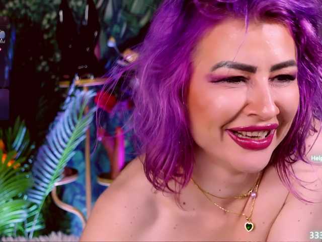 LolaHornyXXX chat room