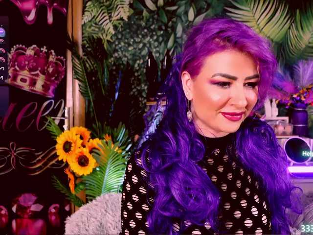  LolaHornyXXX chat room