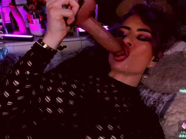 LolaHornyXXX webcam