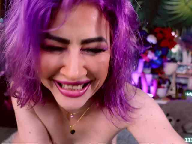 LolaHornyXXX webcam
