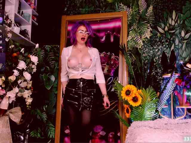 LolaHornyXXX webcam