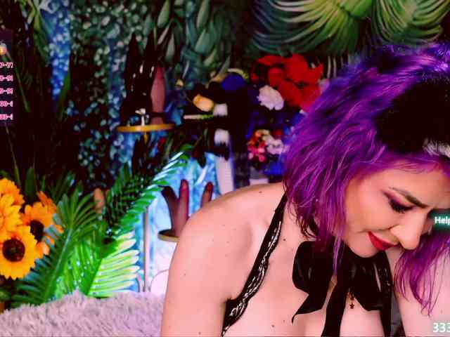 LolaHornyXXX webcam