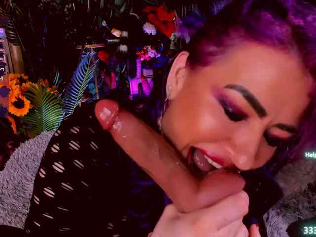 LolaHornyXXX webcam