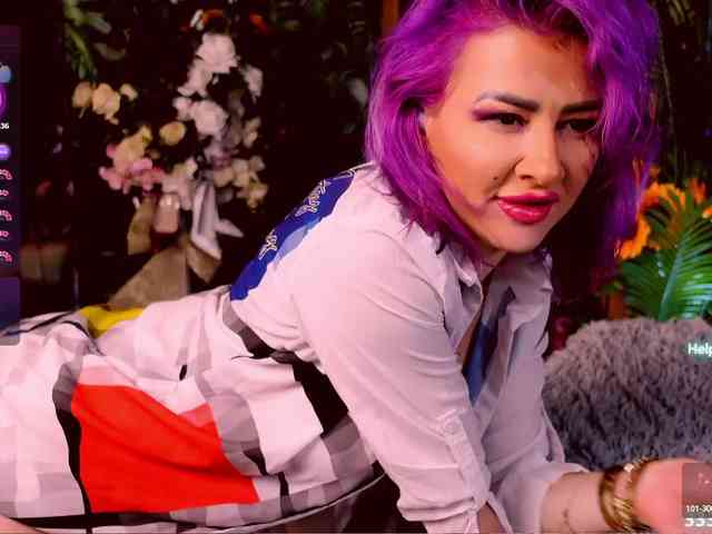 LolaHornyXXX webcam