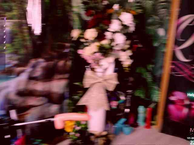 LolaHornyXXX webcam
