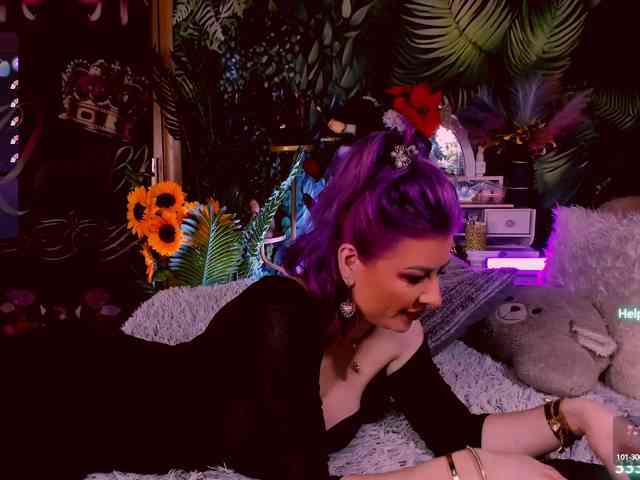 LolaHornyXXX webcam