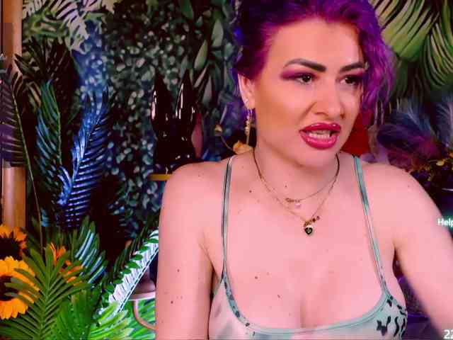 LolaHornyXXX