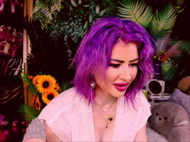 LolaHornyXXX webcam