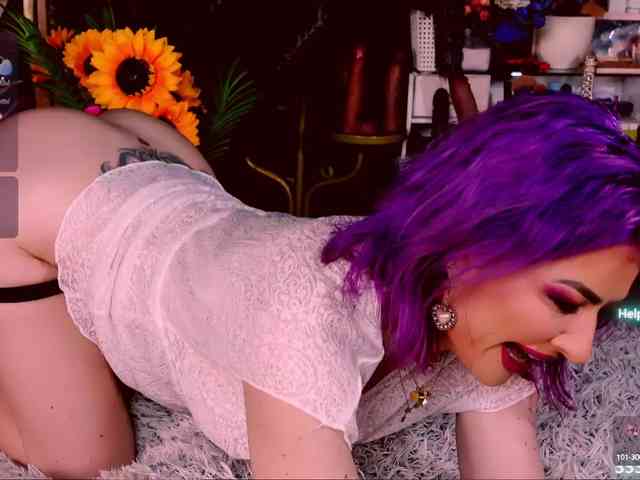LolaHornyXXX webcam
