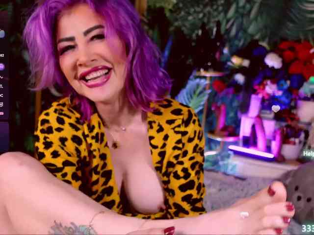 LolaHornyXXX