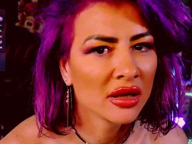 LolaHornyXXX webcam