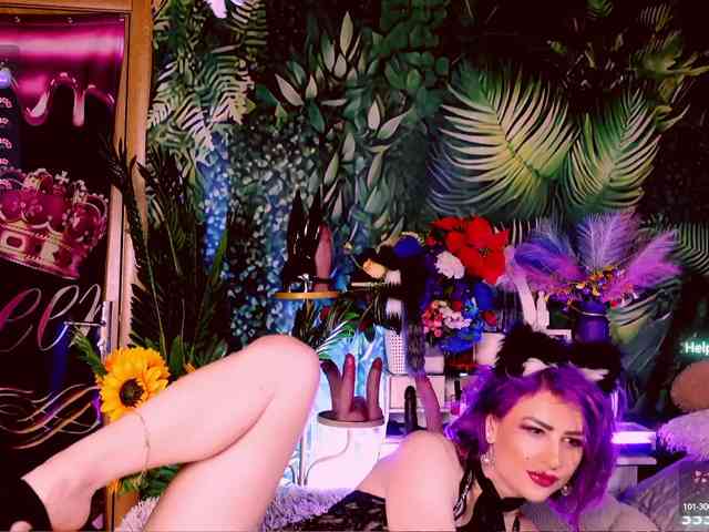 LolaHornyXXX webcam