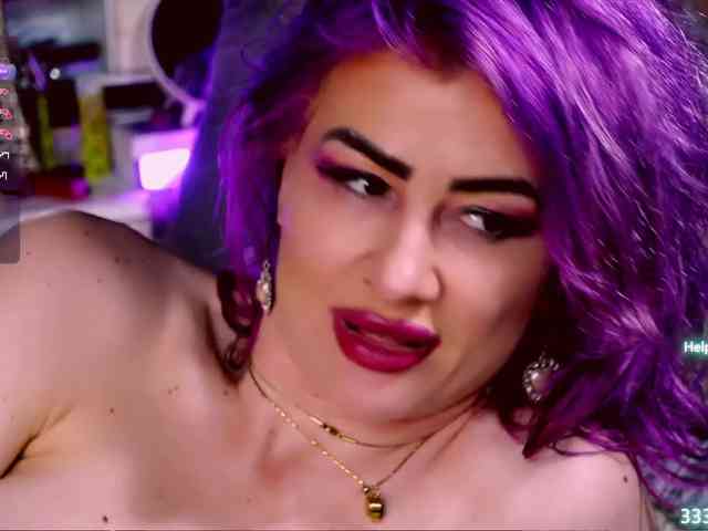 LolaHornyXXX webcam