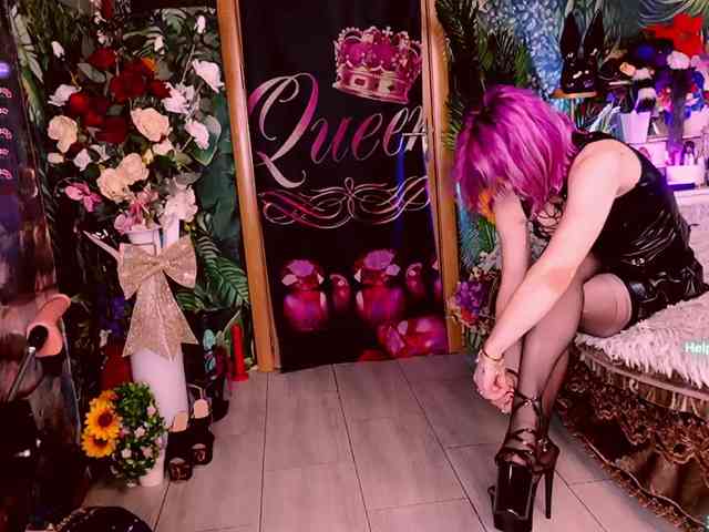 LolaHornyXXX webcam
