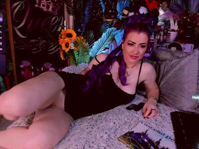 porn cam LolaHornyXXX