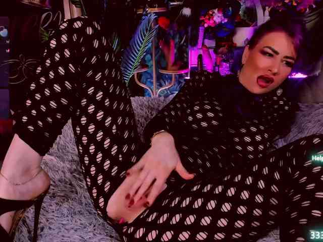 LolaHornyXXX webcam