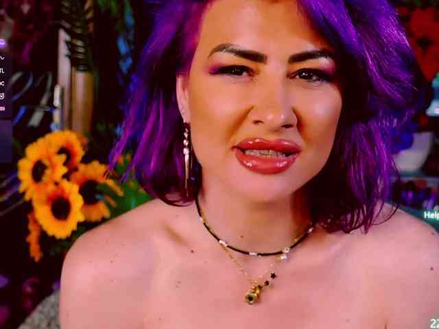LolaHornyXXX webcam