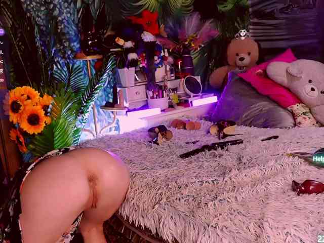 LolaHornyXXX webcam