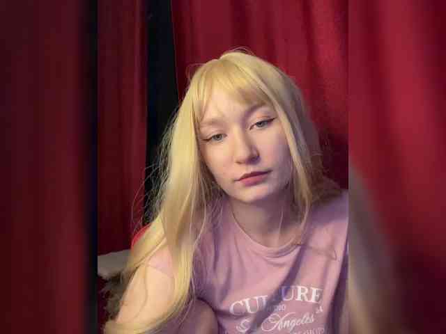 _-KIM-_ webcam