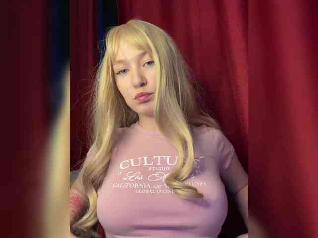 _-KIM-_ webcam