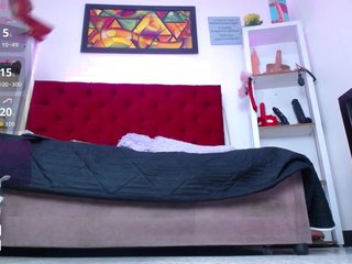 louise-nails Porn Show