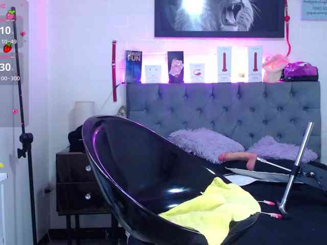 louise-nails webcam