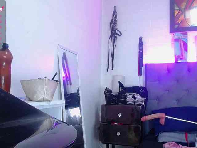 louise-nails webcam