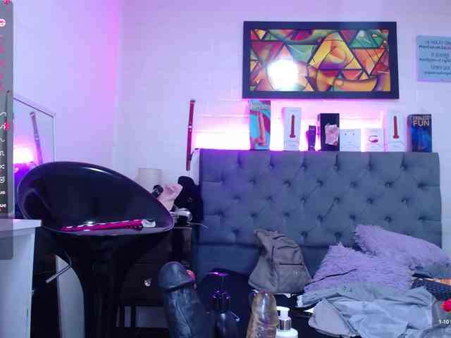 louise-nails webcam
