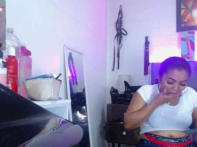 louise-nails webcam