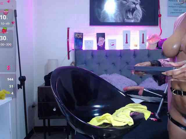 louise-nails webcam