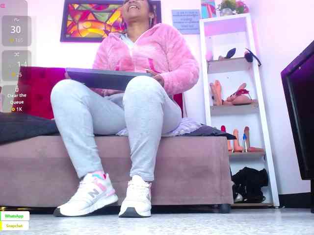 louise-nails louise-nails