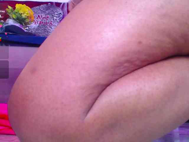 louise-nails webcam
