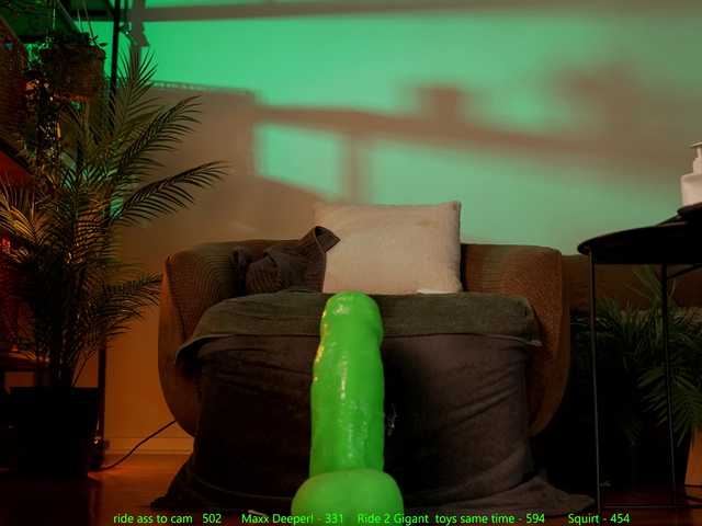 Lolypop19's BongaCams show and profile