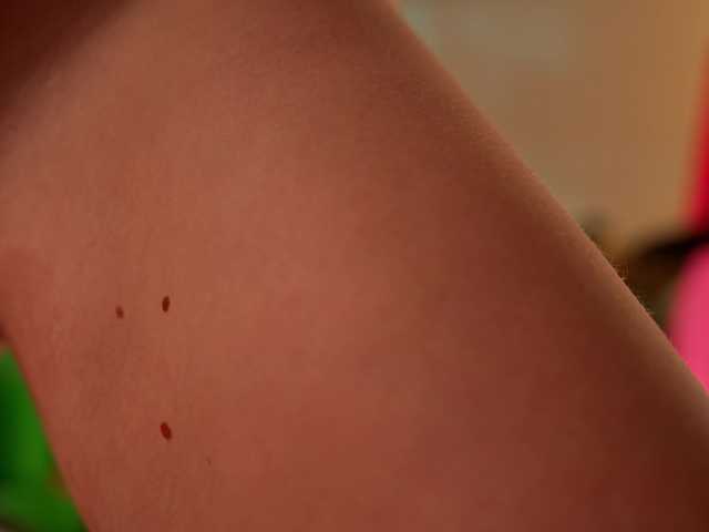 Lolypop19's BongaCams show and profile