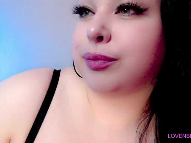 Molyboo's BongaCams show and profile