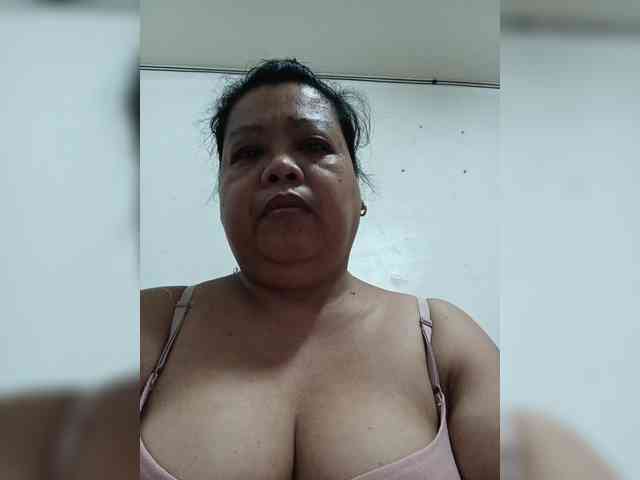 Hottynilda webcam