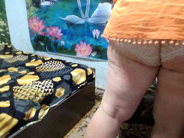 AnnaGoldXx webcam