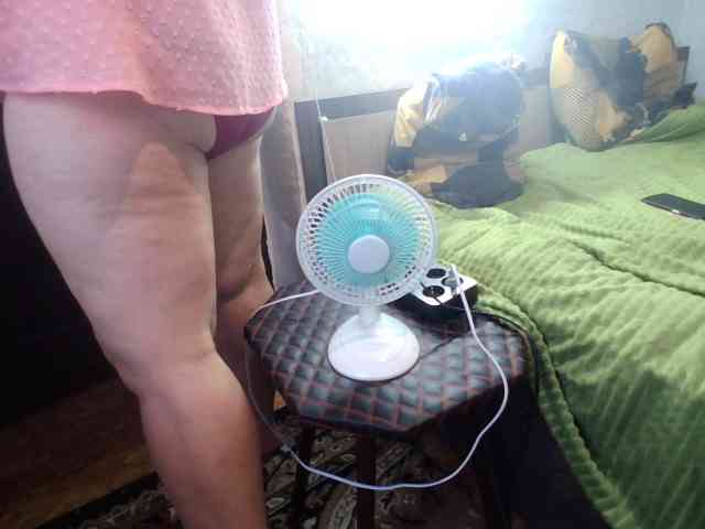 AnnaGoldXx webcam