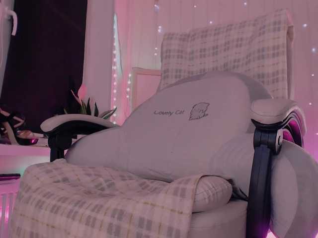 Marycum2u's BongaCams show and profile