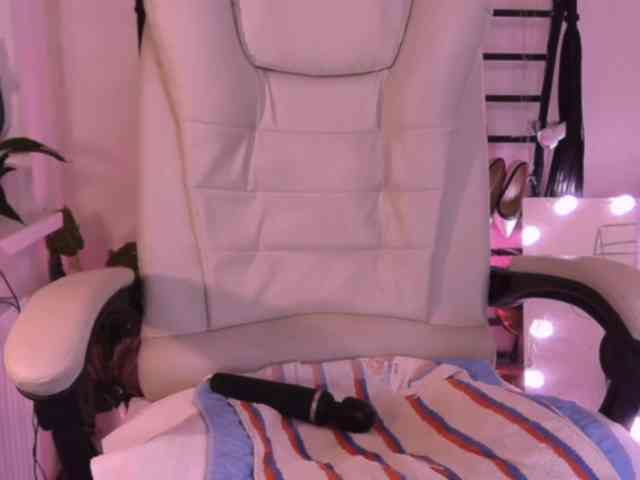 Marycum2u webcam