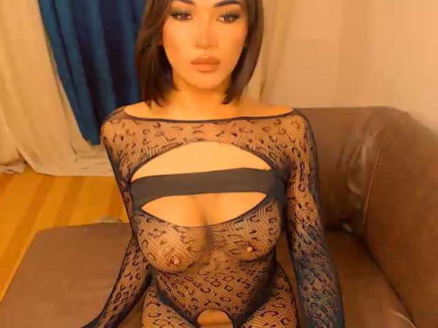 xqueenyunis