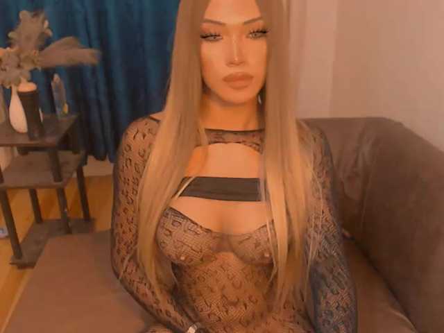 xqueenyunis