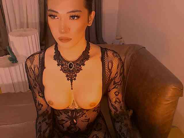 xqueenyunis xqueenyunis